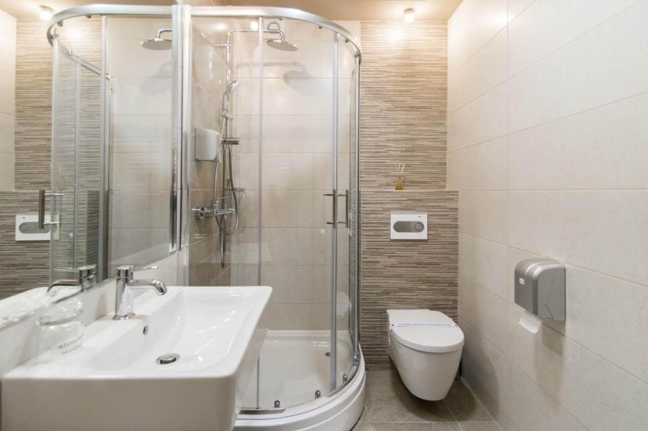 Apartmani Eleganza&La Vista Novi Sad Esterno foto