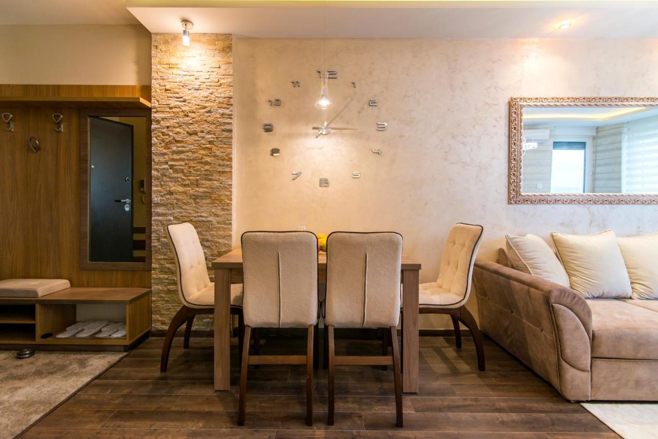 Apartmani Eleganza&La Vista Novi Sad Esterno foto